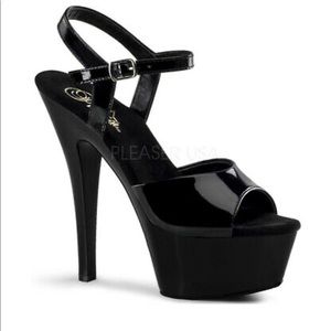 New without box Pleaser platforms heels 6’’